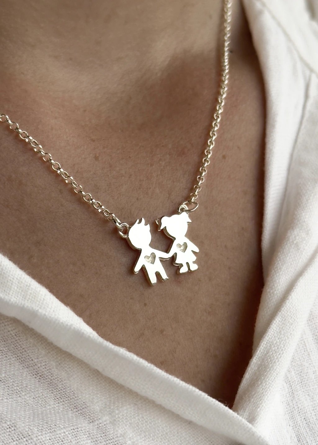 Collar Hermanos